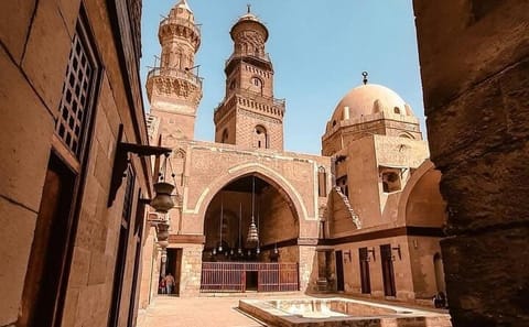 Private Islamic Architecture Tour of Cairo's Historic Sites