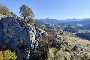 Hiking Tour to Eagle's Eye and Devil's Throat Cave in Plovdiv