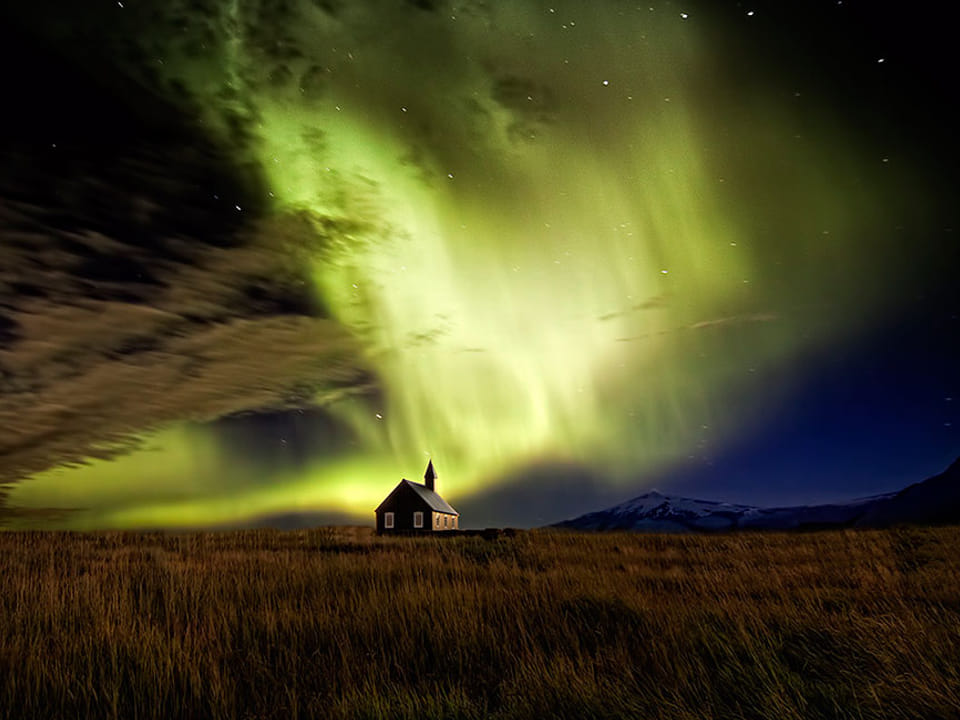 Private Northern Lights Hunt & Star Gazing — Pickmeup.is
