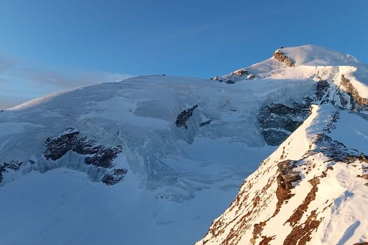 4 Day Trekking Tour Swiss Magic Through the Alps