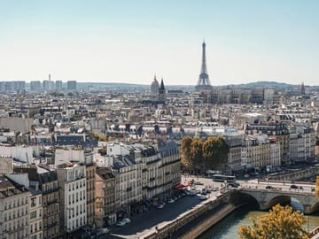 Private 3-Hour Walking Tour of Iconic Paris Sights