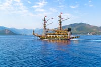 Pirate Boat Trip with lunch and drinks 5