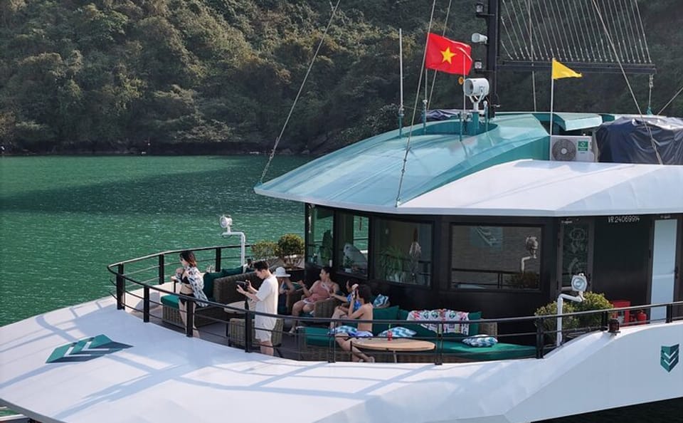 Luxury Full-Day Catamaran Cruise in Halong and Lan Ha Bay