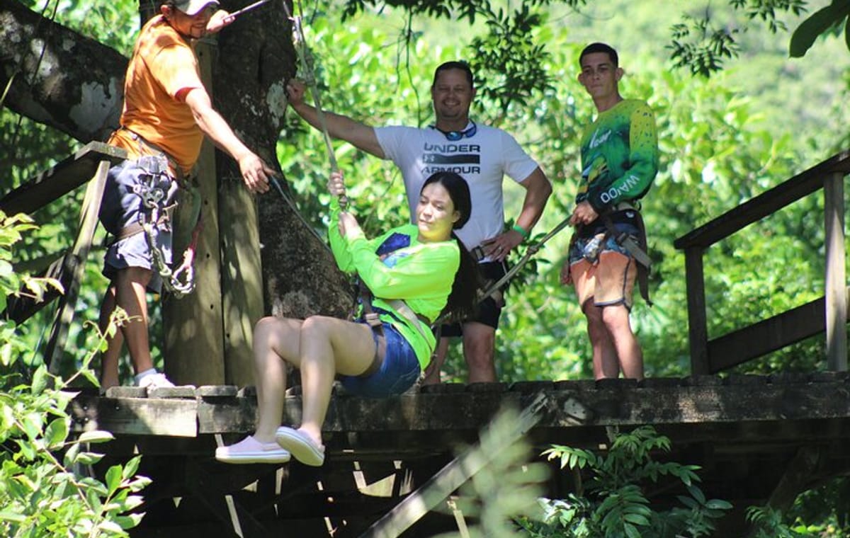 SHORE EXCURSION Zip Line, sloth park,City tour, Roatan sign & chocolate Factory