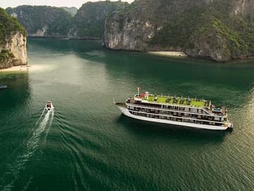 Explore Hanoi & Halong SIC 5 Days 4 Nights