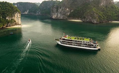 Hanoi and Halong Bay Cultural Tour: 5 Days, 4 Nights