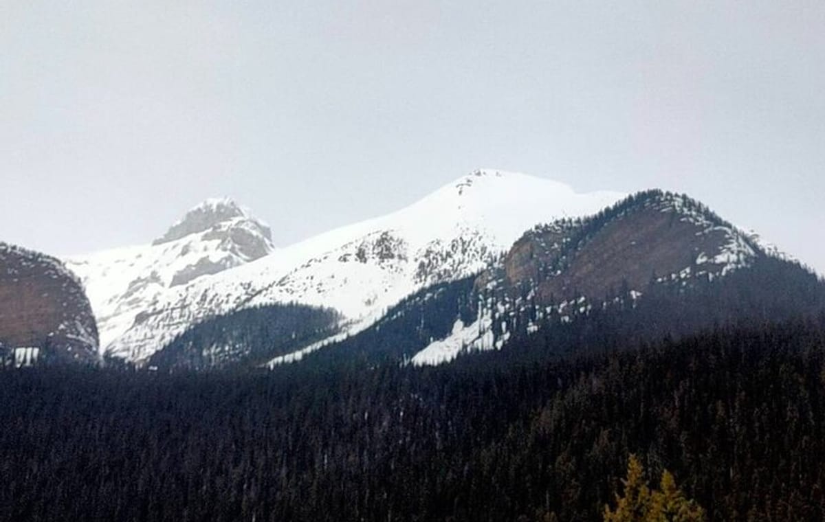 Winter Day Tour Banff Lake Louise Marble Canyon Icewalk