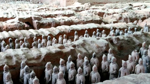 From Beijing: Private Xian Day Tour by Bullet Train & Flight