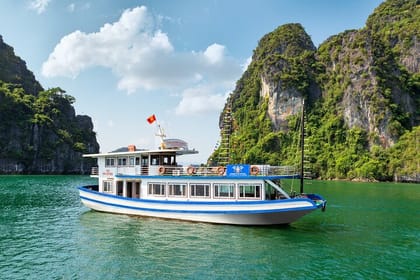Ha Long Bay Cruise Day Tour – best selling: Kayaking, Swimming, hiking & Lunch