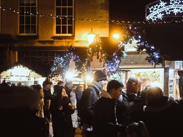 Walking Tour and Christmas Market in Bath, UK