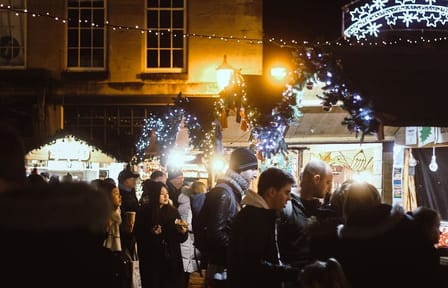 Walking Tour and Christmas Market in Bath, UK