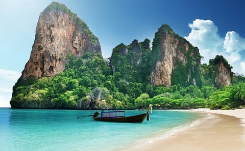 Phi Phi Island Exploration by Private Longtail Boat & Lunch