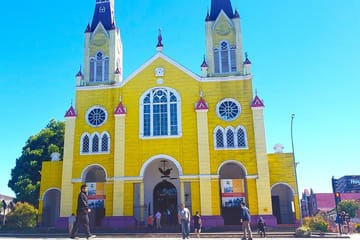 Premium Full Day Tour to Chiloe, visiting Castro and Dalcahue