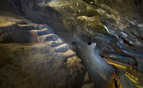 Krakow: Wieliczka Salt Mine Guided Tour with Hotel Transfers