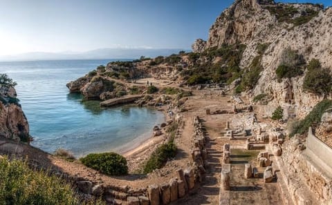 Private Full Day Tour of Ancient Corinth from Athens