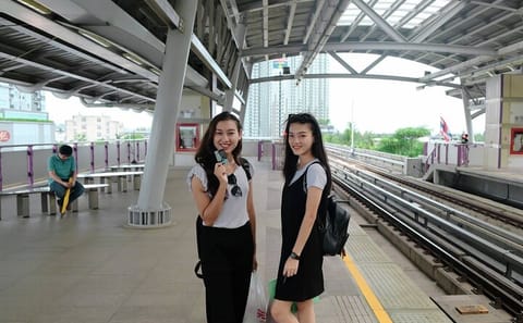Bangkok BTS Skytrain One-Day Pass with Airport or City Pickup