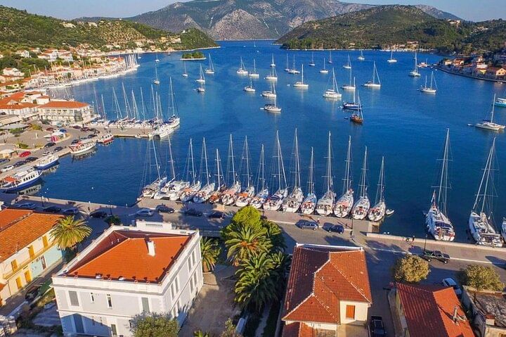 Kefalonia Highlights : Bus tour & Cruise with lunch in Fiscardo