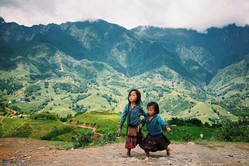 Mountain Views and Villages Trek – Private Day Trip