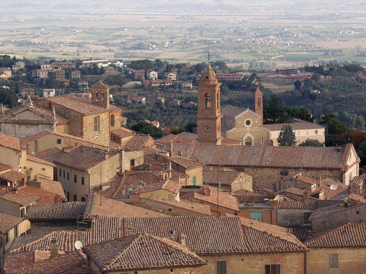 Panoramic view of Montepulciano and the Val D'orcia countryside in the background