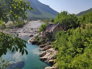 Natural water pool - Thethi area