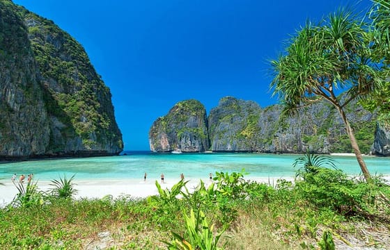 Phuket to Phi Phi Island and James Bond Island by Sawanu