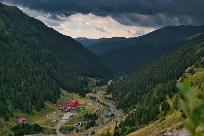 Private Round Trip from Bucharest to Brașov with Chauffeur photo 4