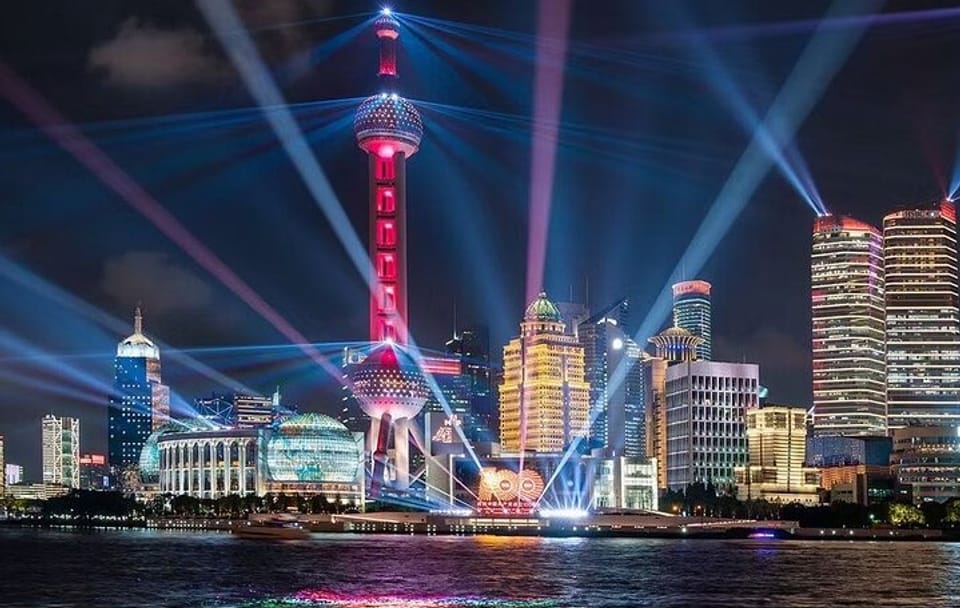 Shanghai Night River Cruise and Yuyuan Bazaar Visit
