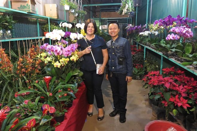 Quang Ba Flower market