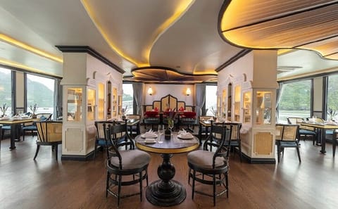 Le Journey Luxury Cruise to Halong Bay & Lan Ha Bay (2D1N)