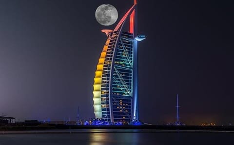 8-Day Dubai Holiday with 4-Star Hotel and City Tours