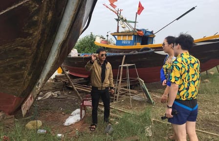 Electric Scooter Tour and Art Workshop in Hoi An