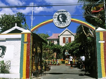Bob Marley Mausoleum and Luminous Lagoon Tour in Jamaica