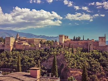 Alhambra Private Tour & Nasrid Palace from Seville with Pickup