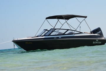 Private Speedboat Trip to Ozirea Island ,Snorkeling from Hurghada