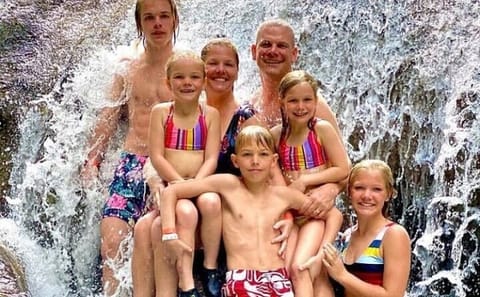 Dunn’s River Falls and Blue Hole Rafting Adventure in Jamaica