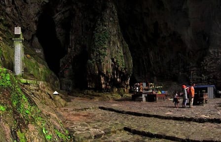 Private Day Trip to Perfume Pagoda from Hanoi