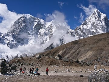 19 Days Mera Peak Climbing & Expedition – One Life-Changing Himalayan Adventure