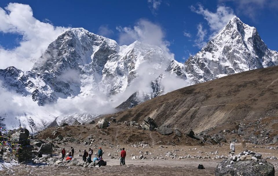 Everest Gorak Shep Trek – 9 days