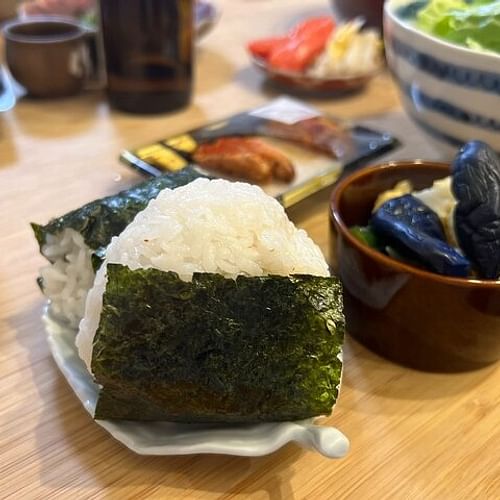 Experience Onigiri Making in Convenience Store Eating Comparison