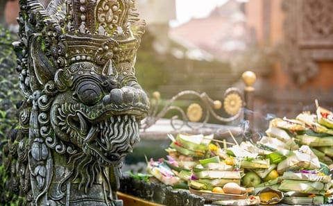 Cleansing Rituals at Tirta Empul Temple in Ubud, Bali