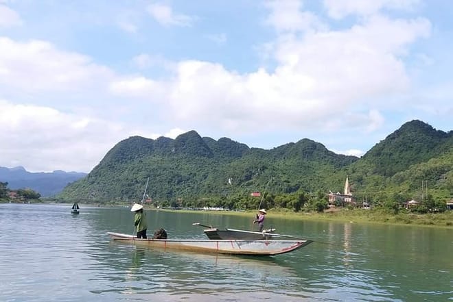 Trang An boat trip - Bai Dinh pagoda day Trip 3
