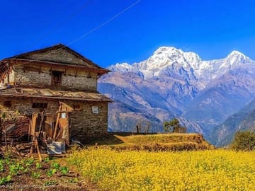 A typical home in the lap of Annapurnas, en route to Ghandruk.
