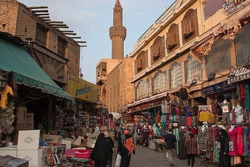 Private Tour of Giza Pyramids and Egyptian Museum in Cairo