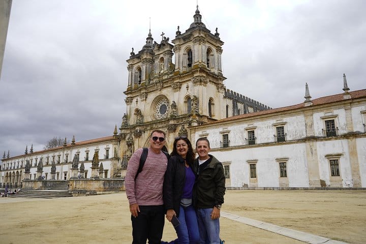 Portuguese Heritage: Óbidos, Nazaré, Alcobaça, Batalha & Fátima 3