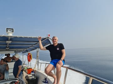 Leisure Boat Tour in Jeddah's Coastal Waters