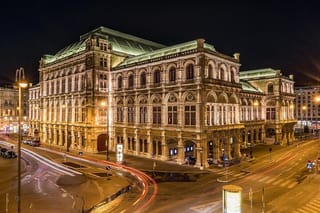 Vienna: Private Walking Tour with Local Guide