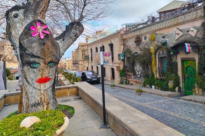 Baku city tour-Palace of the Shirvanshahs-Baku Ferris Wheel-Fountain Square-Highland Park-nizami street