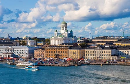 Professional Photo Shoot Tour in Helsinki's Iconic Locations