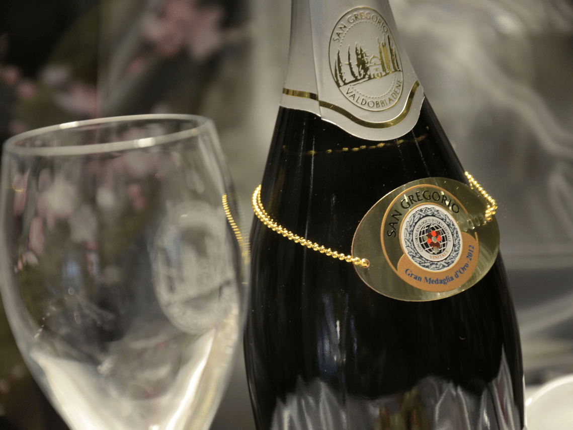 Prosecco Tasting in Countryside Winery 5