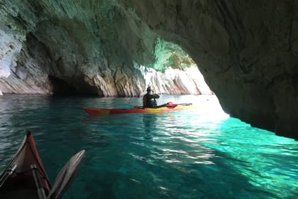 8-Day Kayaking Adventure in Lefkada's Ionian Sea